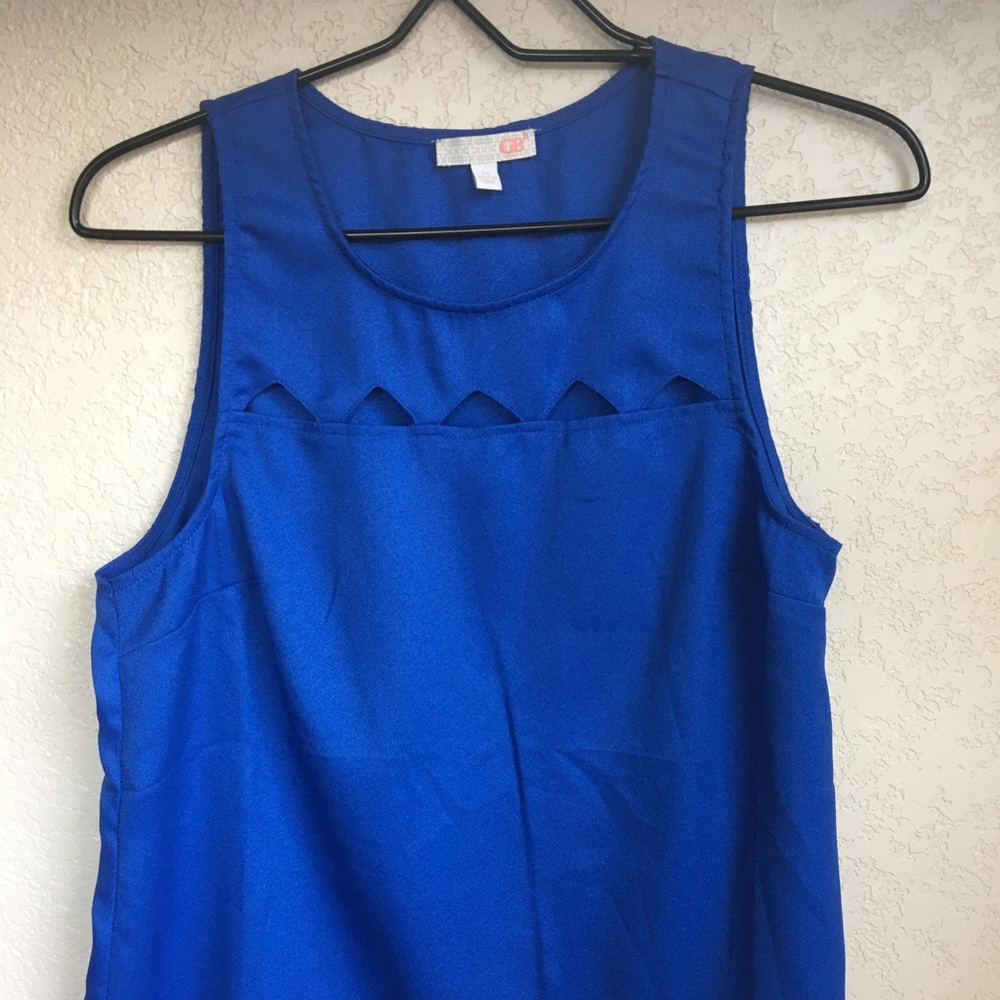 GB M cutout tank top